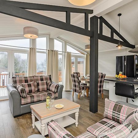 Canterbury Reach Lodge Retreat Petham Esterno foto