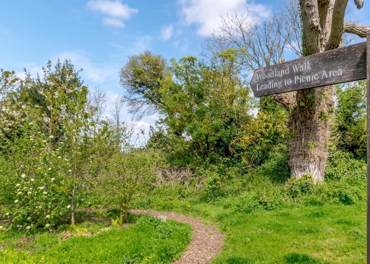 Canterbury Reach Lodge Retreat Petham Esterno foto